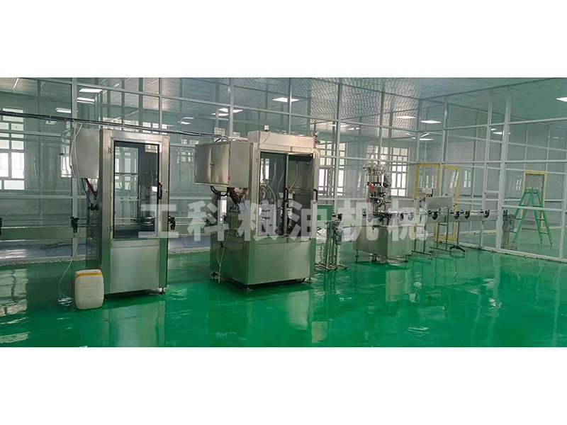 核桃油灌裝設備安裝現(xiàn)場