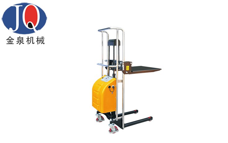 輕巧型半電動(dòng)堆高車